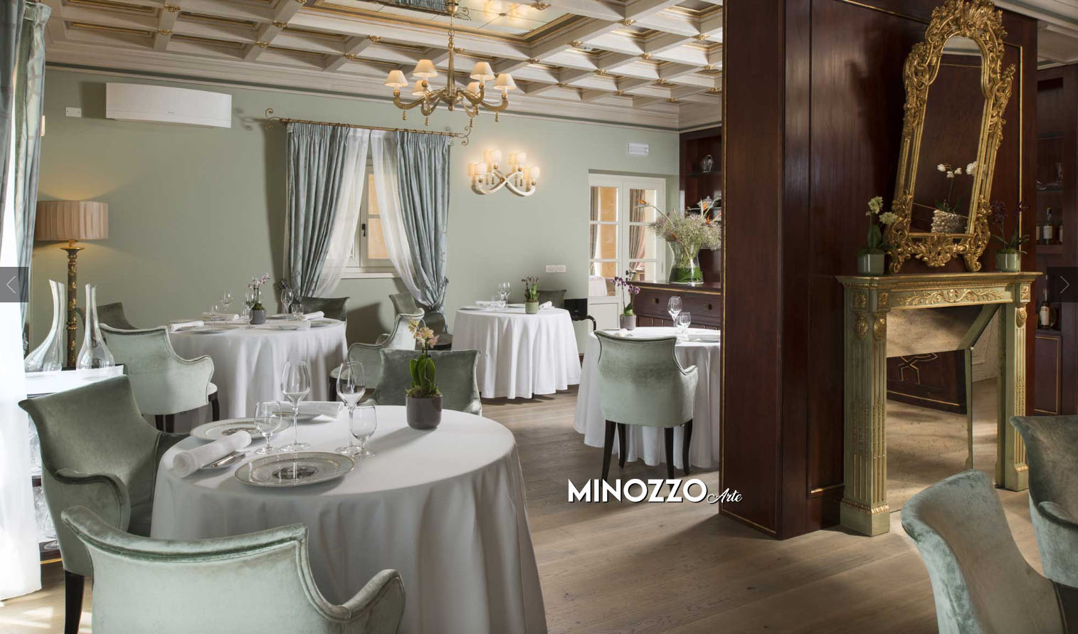 Sala del Ristorante Oseleta con arredi realizzati da MINOZZO Arte